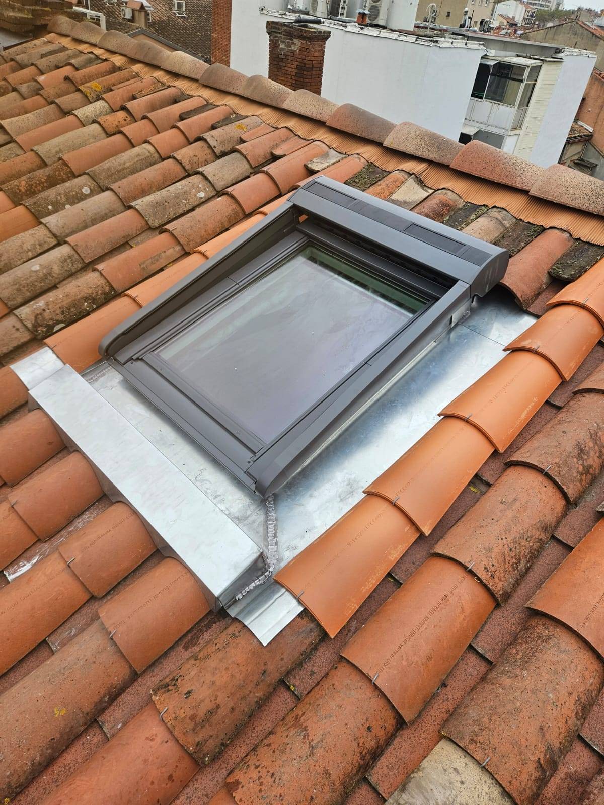 photo d'un velux fenêtre de toit